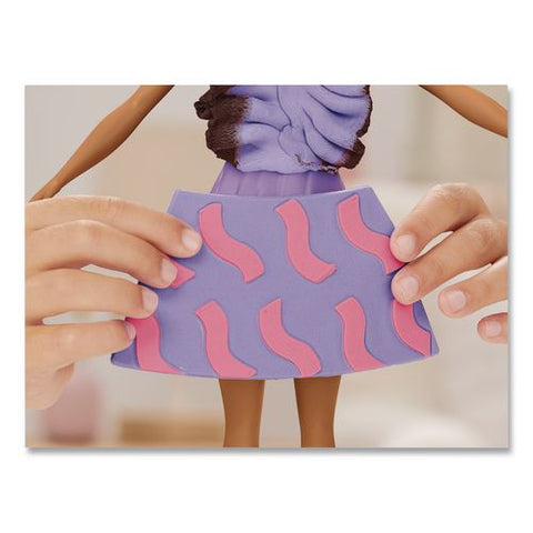 Play-doh Barbie Fashionista Ruffles Doll Set