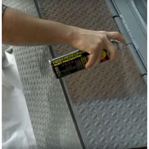 Hard Hat High Performance V2100 System Rust Preventive Enamel Spray Paint, Flat Black, 15 Oz Aerosol Can, 6/carton
